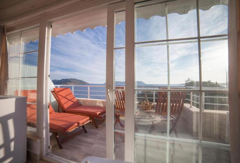 オーシャンビュースイート, Nur