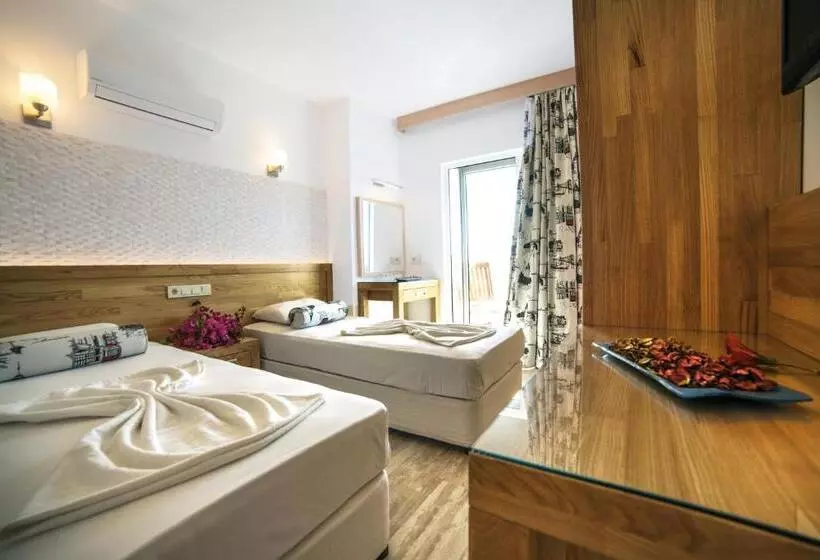 Camera Standard Vista Mare, Nur