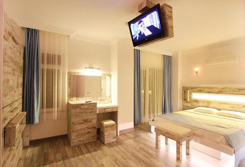 Quarto Triplo Estandar, Nur