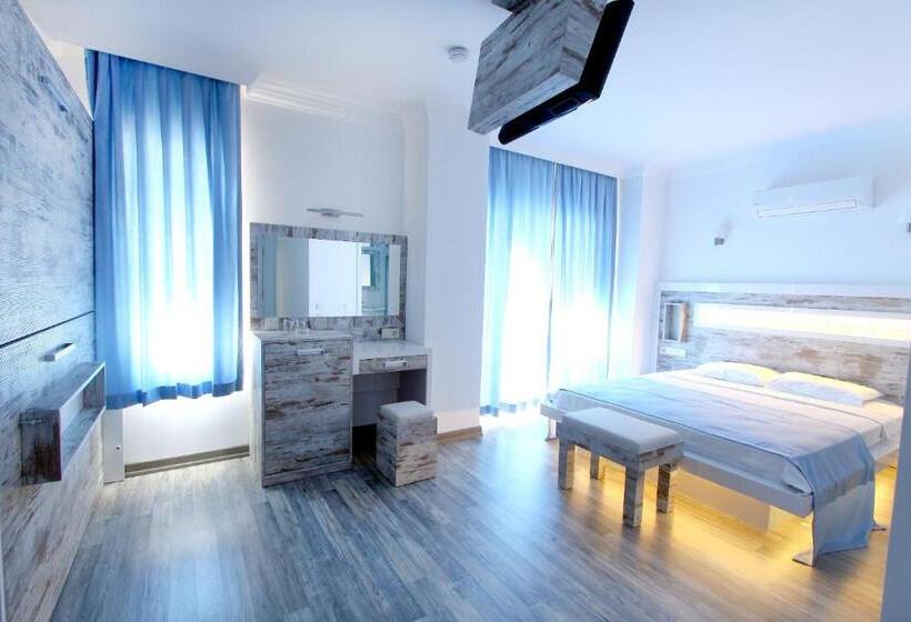 スタンダードトリプルルーム, Nur