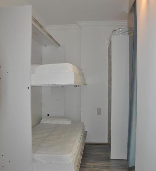 ファミリールーム, Nur