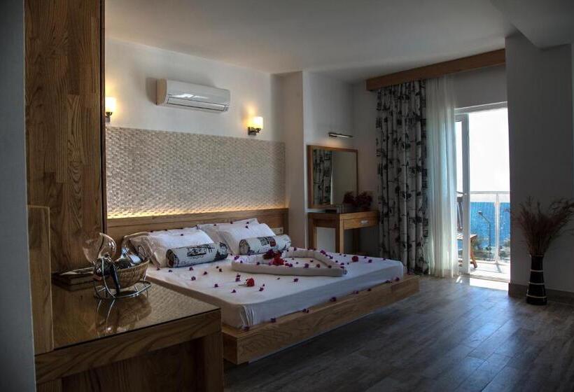 バスタブ付きスタンダードルーム, Nur