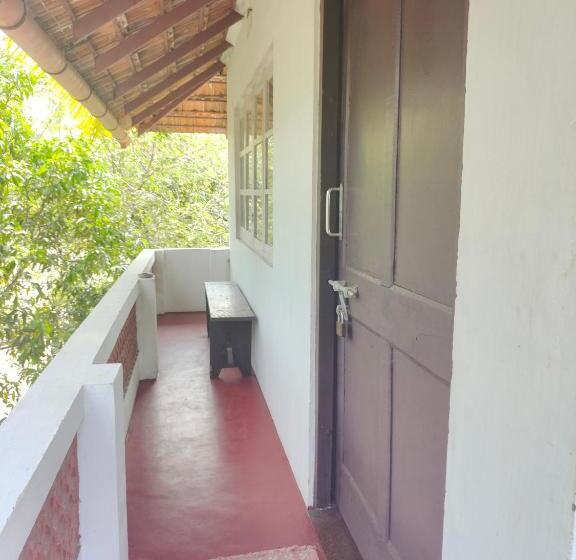 스탠다드 발코니 룸, Achayans Homestay Mararikulam