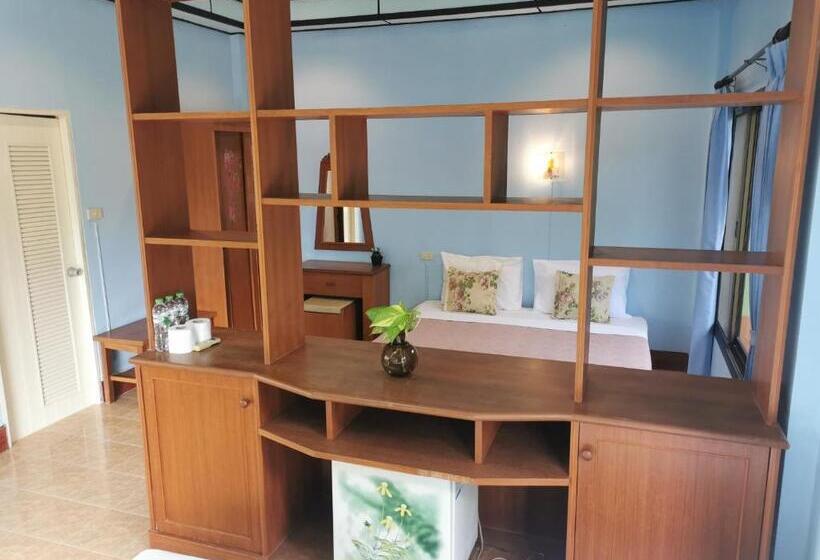 패밀리 방갈로, Phalarn Inn Resort
