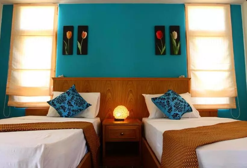 بانگلوی استاندارد, Phalarn Inn Resort