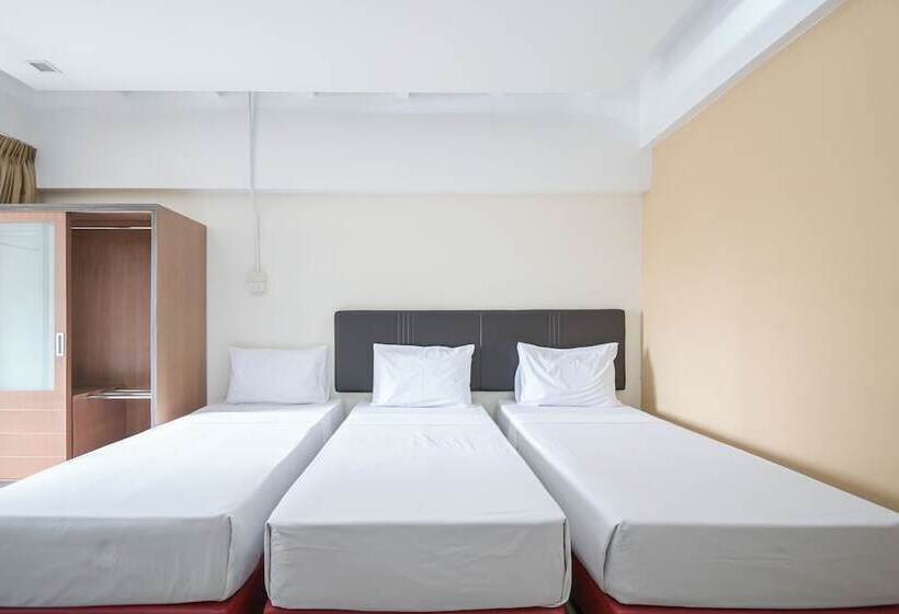 Superior Kolmen Hengen Huone, Ac Habitat Bangkok