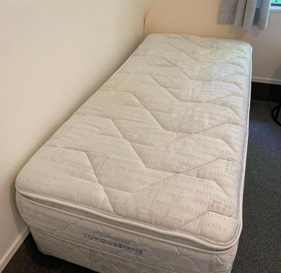 침실 2개 아파트, 755 Regal Court Motel