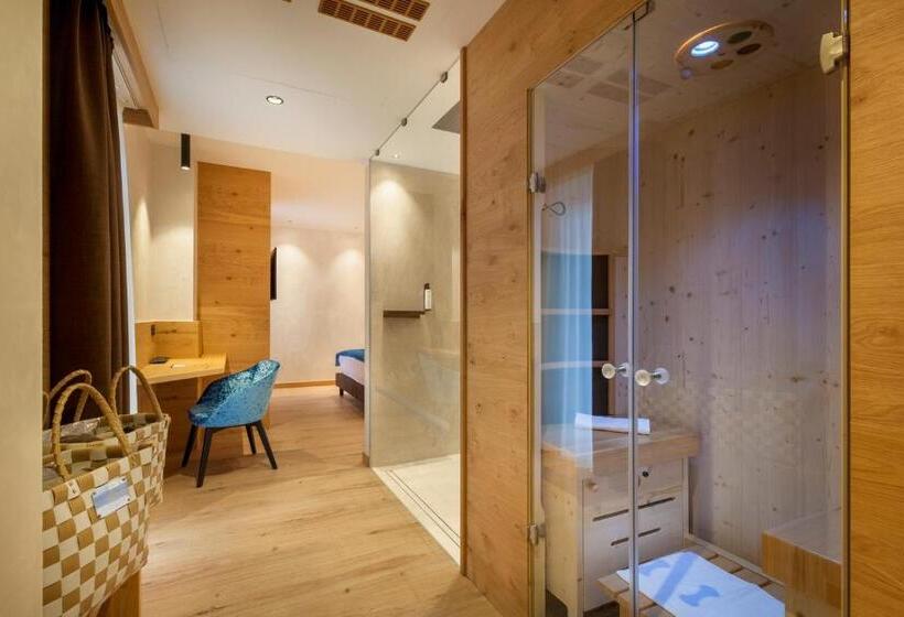 キングサイズベッドのスタンダードルーム, Adler Hotel Wellness & Spa   Andalo