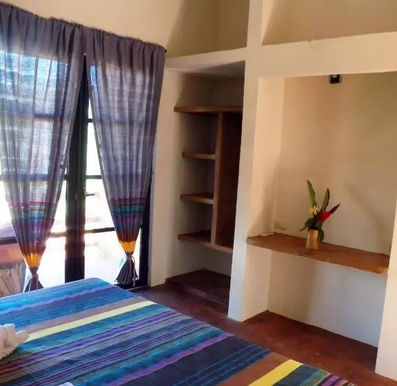 اتاق استاندارد با تخت بزرگ, Axkan Palenque