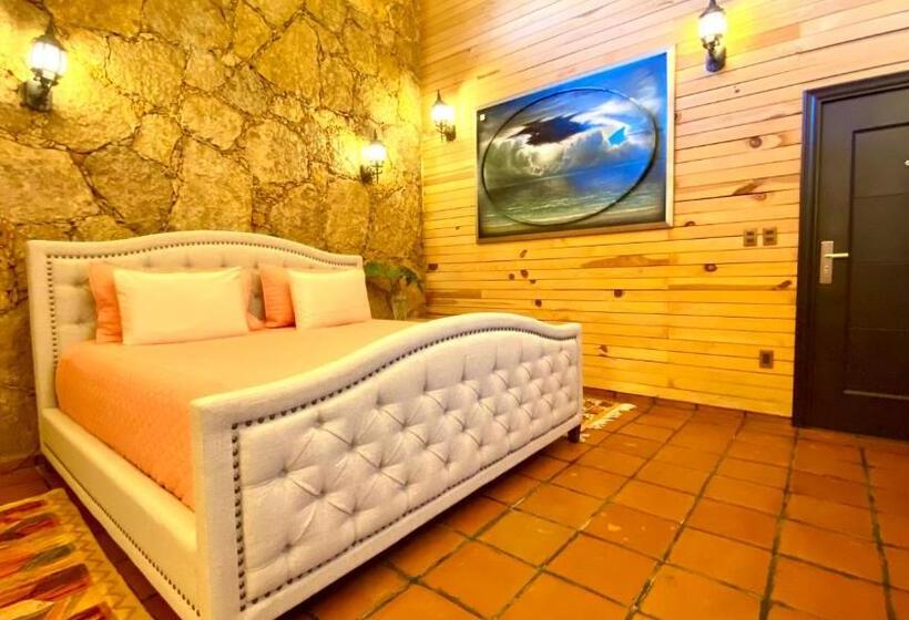 プールの見えるスタンダードトリプルルーム, Boutique Matea Inn
