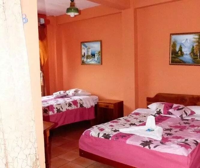 スタンダード４人部屋, Castro Galapagos