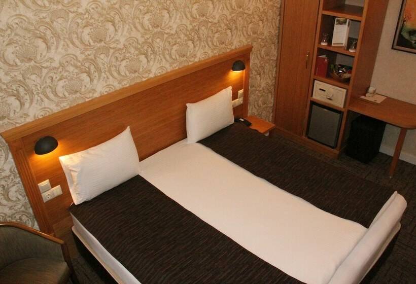 اتاق استاندارد, Grand Hitit