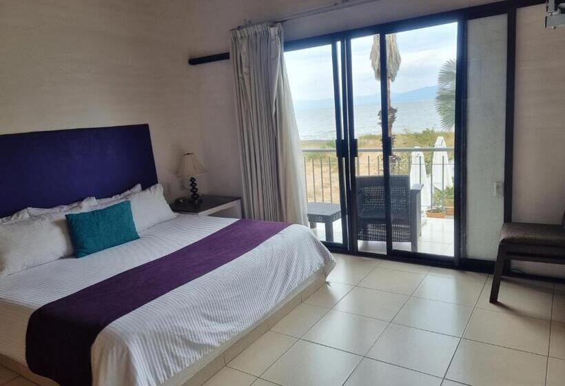 带大床的标准间, La Ribereña