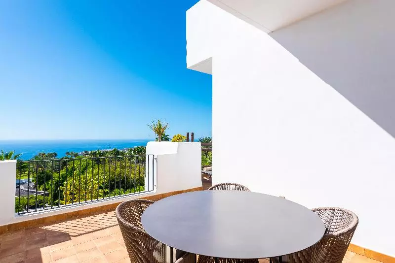 サイドシービュースイート, Las Terrazas de Abama Suites