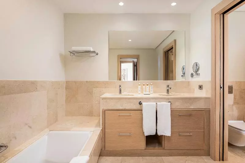 サイドシービュースイート, Las Terrazas de Abama Suites