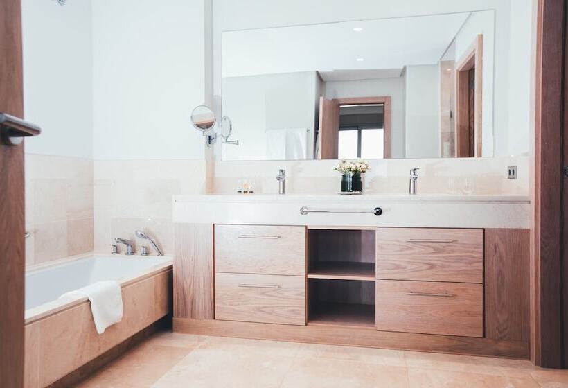 Люкс Боковой Вид на Море, Las Terrazas de Abama Suites