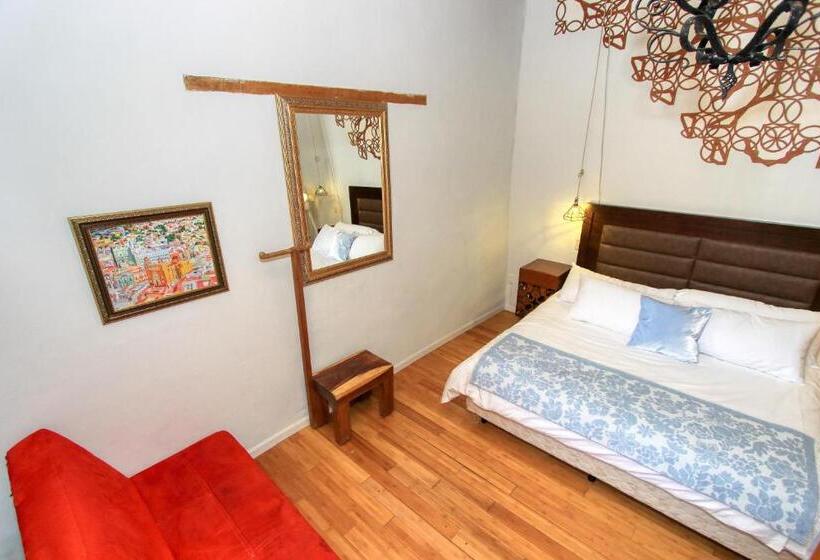 سوئیت با بالکن, Mansion Von Humboldt