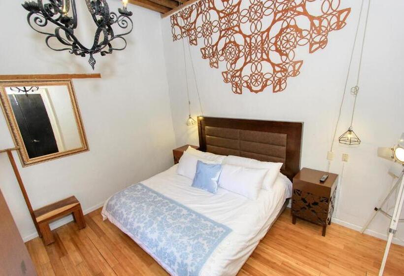 سوئیت با بالکن, Mansion Von Humboldt