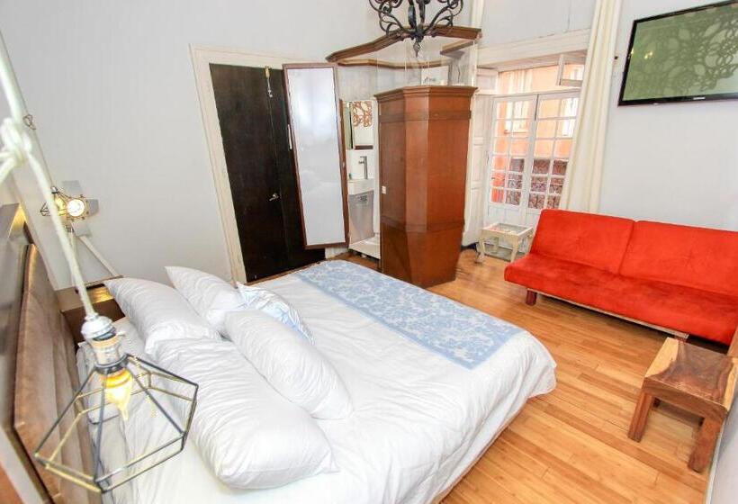 سوئیت با بالکن, Mansion Von Humboldt