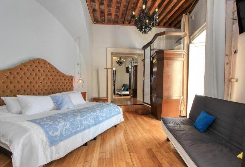 سوئیت با بالکن, Mansion Von Humboldt