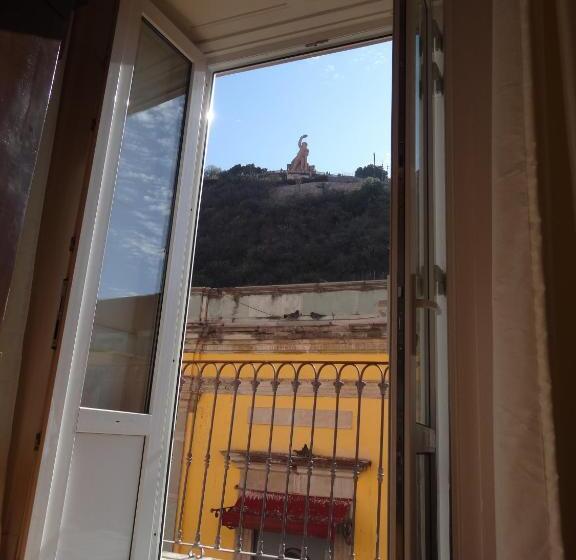 مجموعه ویستا شهر, Mansion Von Humboldt