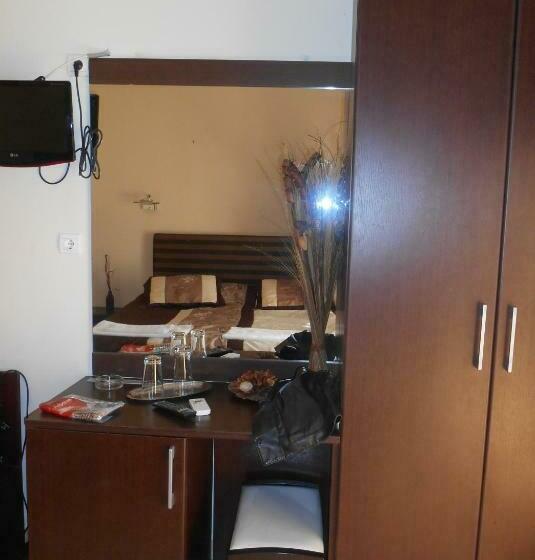 スタンダードルーム, Plaza