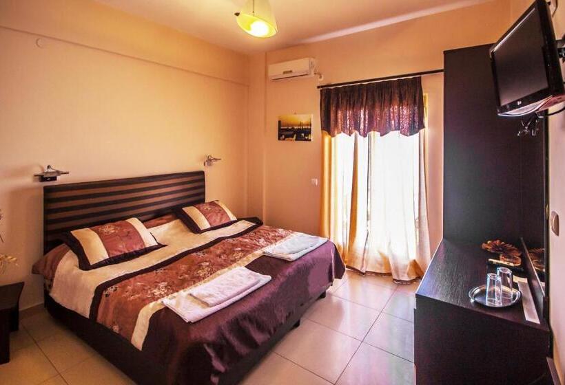 スタンダードルーム, Plaza