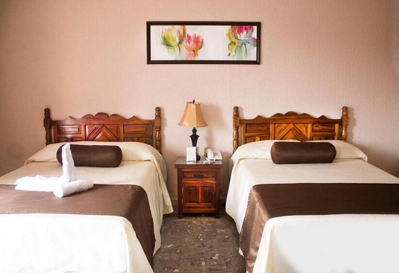 带2个双人床的标准工作室, San Jorge