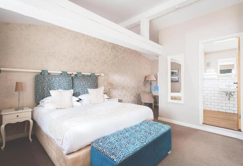 スタンダードルーム, The Globe