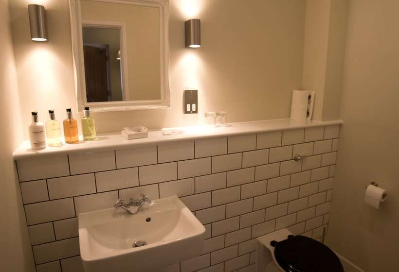 スタンダードルーム, The Globe