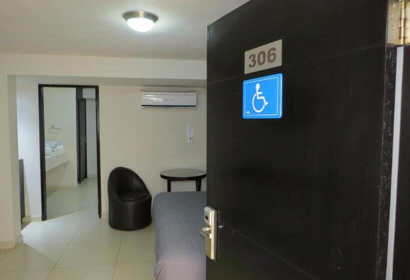 适合残疾人士使用的单人标准间, Velario