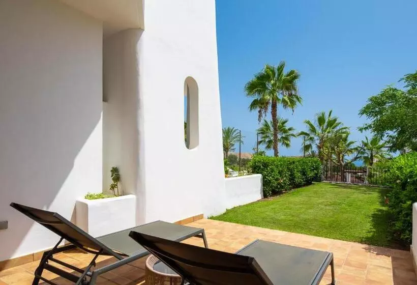 サイドシービュースイート, Las Terrazas de Abama Suites
