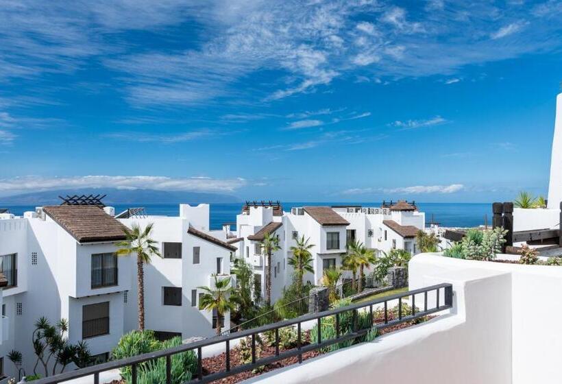 Люкс Боковой Вид на Море, Las Terrazas de Abama Suites
