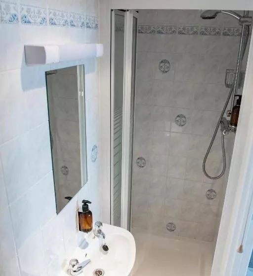 スタンダードルーム, Kingsway Guesthouse   A Selection Of Single, Double And Family Rooms In A Central Location
