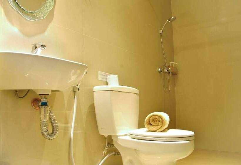 اتاق لوکس, Kuta Sari House