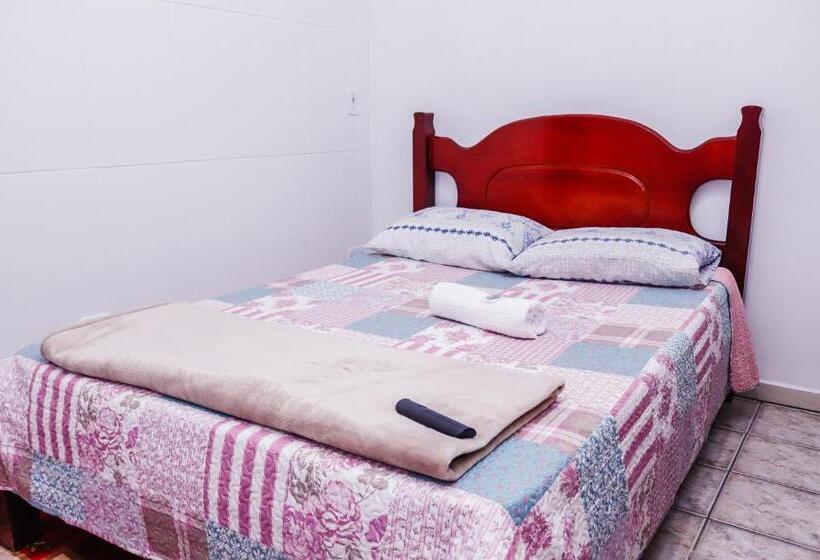 家庭间, Pousada Bela Vista