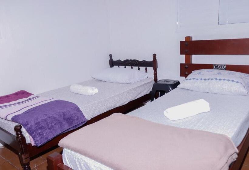 四人标准间, Pousada Bela Vista