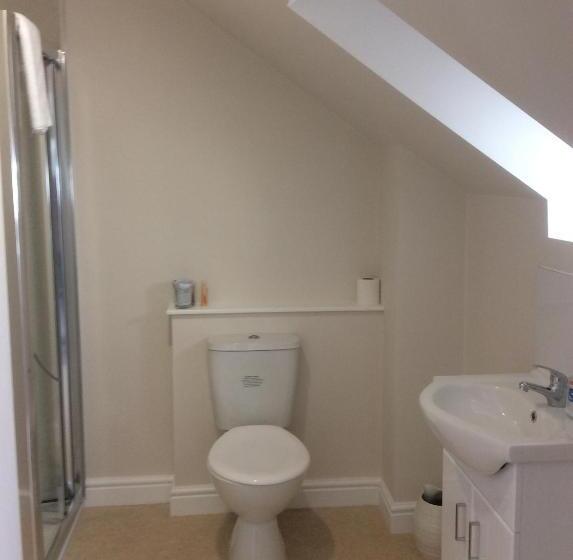 اتاق استاندارد, A Castle View