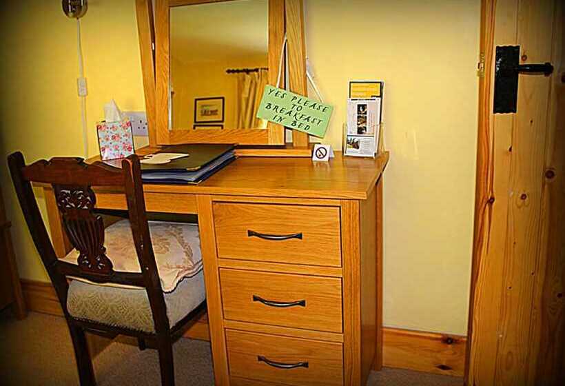 スーペリアールーム, Hafan Deg