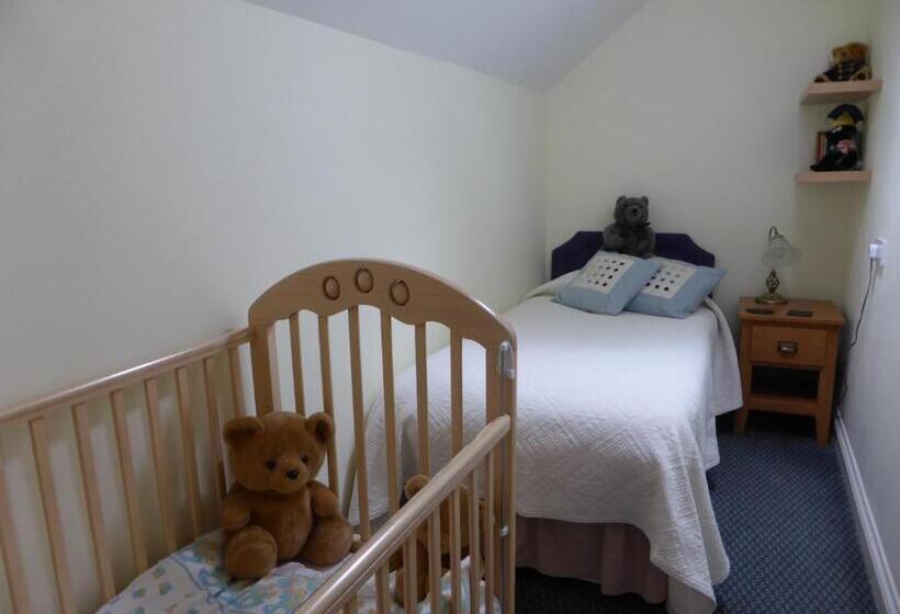 家庭套房, Liongate House