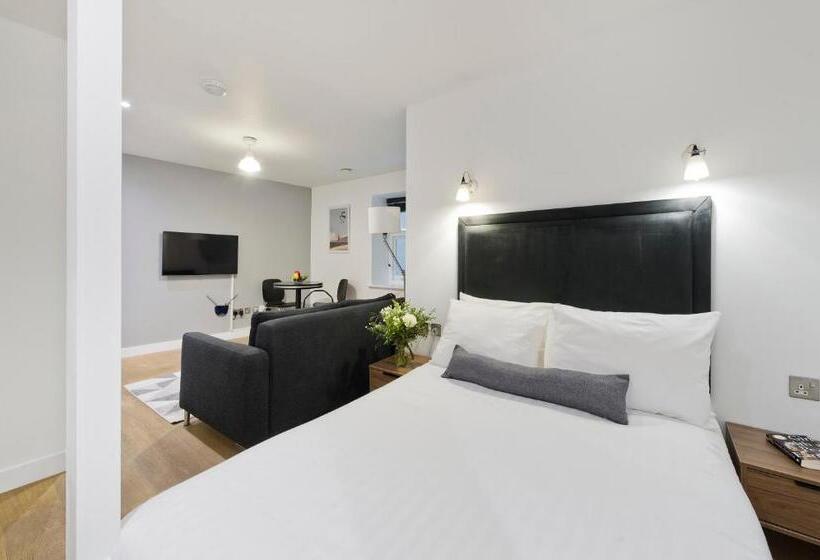 Студия Стандарт, Crane Court By City2stay