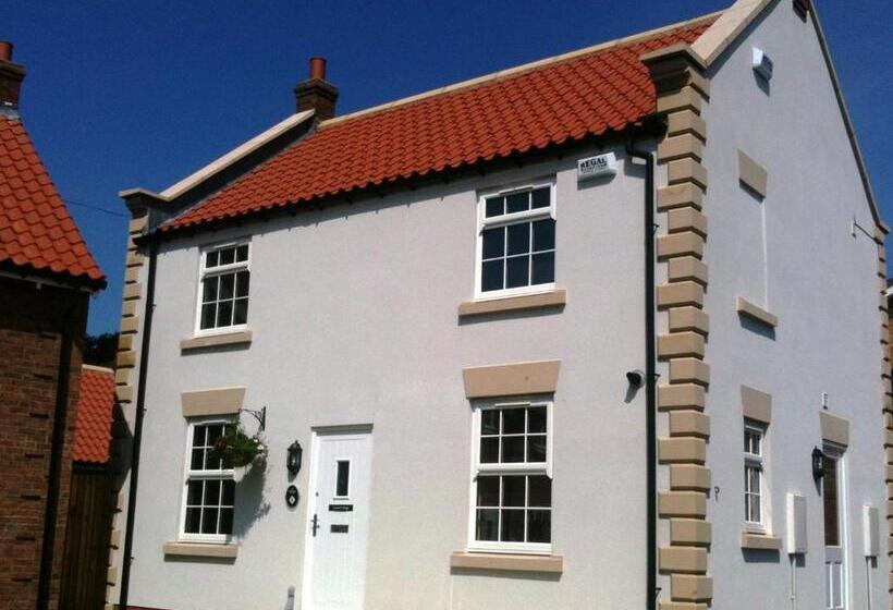 منزل غرفتين نوم, Five Star Stays