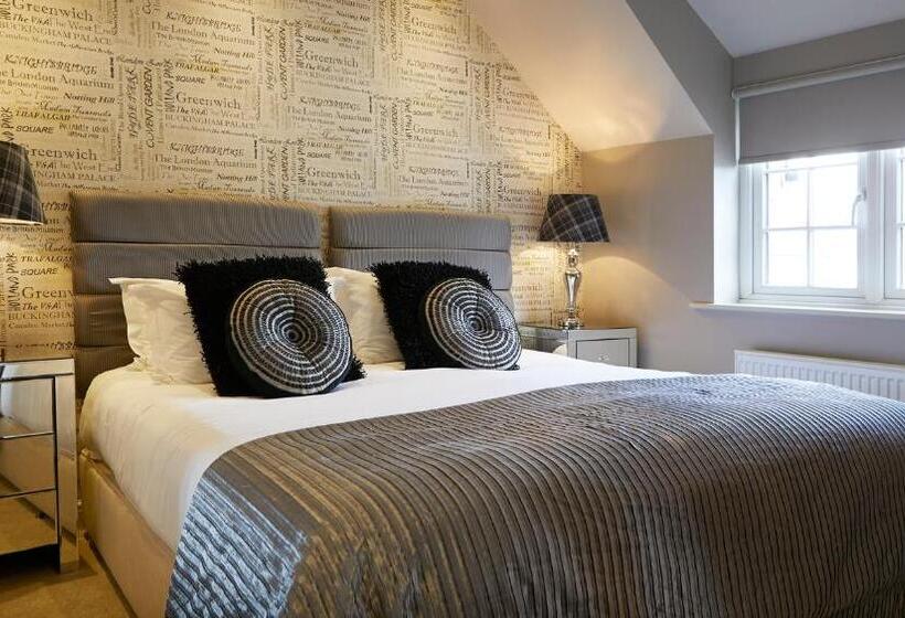 منزل 3 غرف نوم, Five Star Stays