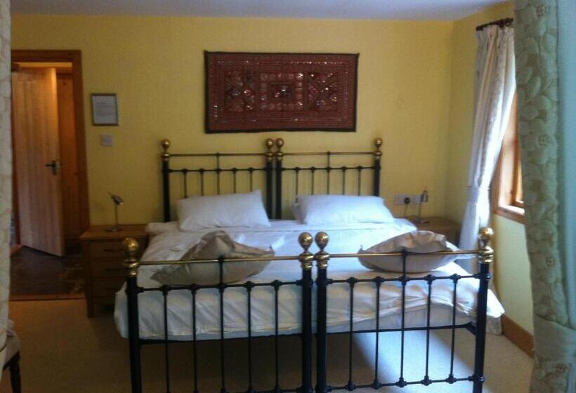 スーペリアールーム, Hafan Deg