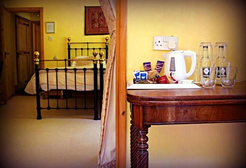 スーペリアールーム, Hafan Deg