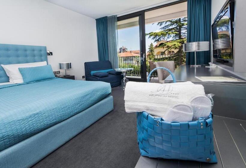 Номер Стандарт, Arupinum