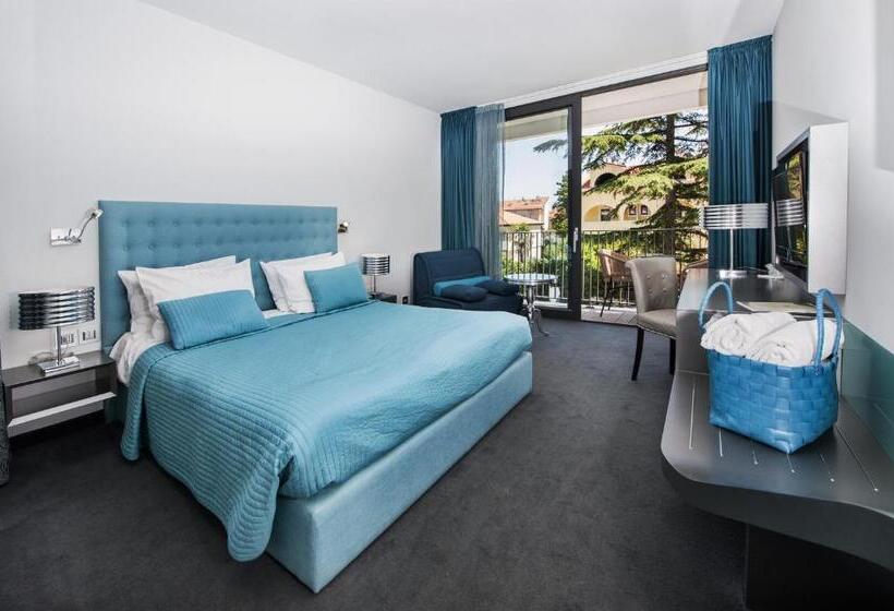 Номер Стандарт Трехместный, Arupinum