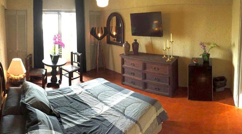 سوییت, Aurora Suites