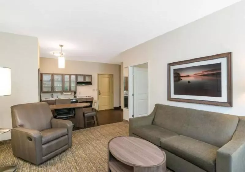 キングサイズベッドのスイートルーム, Candlewood Suites Auburn, An Ihg
