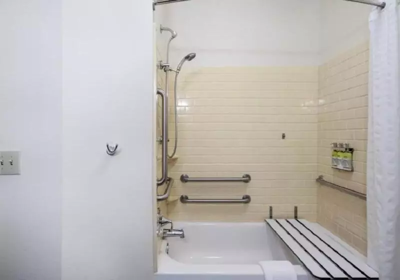 キングサイズベッドのスイートルーム, Candlewood Suites Auburn, An Ihg